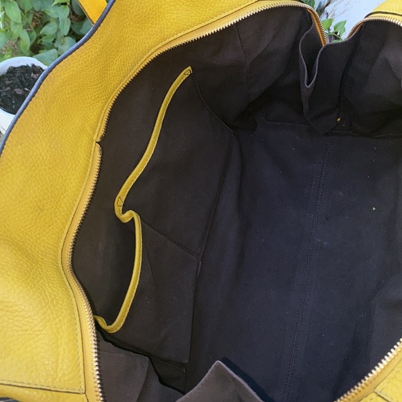 Alexander McQueen Zip Around Tote - Picture 14 of 16